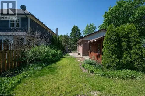 1304 Avon Crescent Oakville ON L6J 2T7
