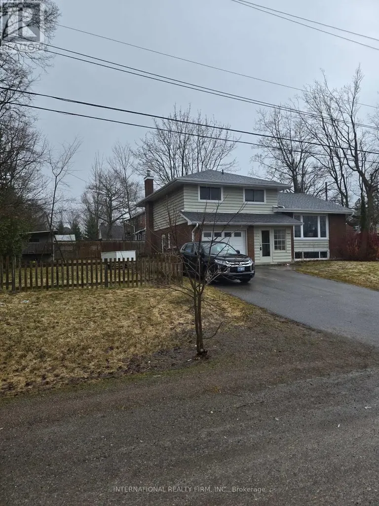 49 Smith Street Selwyn ON K0L 2H0