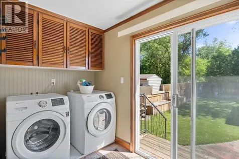 2238 Charl Avenue Windsor ON N8X 2A2