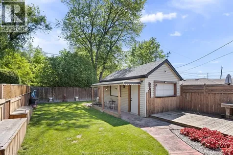 2238 Charl Avenue Windsor ON N8X 2A2
