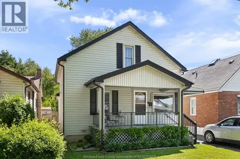 2238 Charl Avenue Windsor ON N8X 2A2