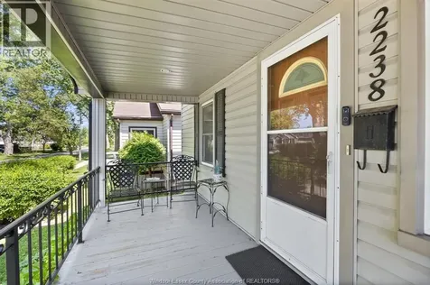 2238 Charl Avenue Windsor ON N8X 2A2
