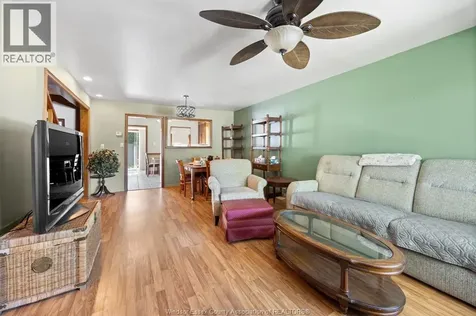 2238 Charl Avenue Windsor ON N8X 2A2