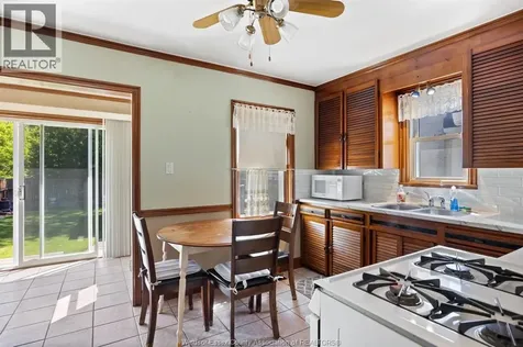 2238 Charl Avenue Windsor ON N8X 2A2