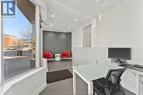 1145 Erie Street East Windsor ON N9A 3Z4