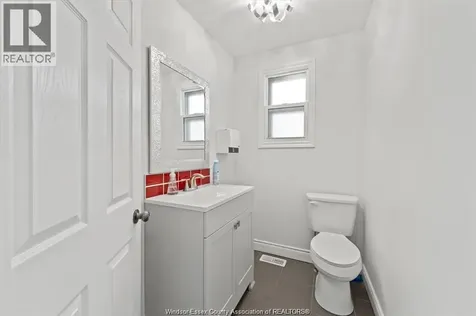 1145 Erie Street East Windsor ON N9A 3Z4