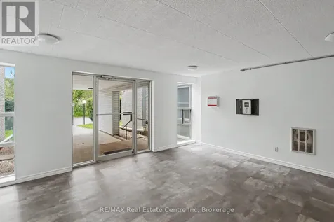 105 Conroy Crescent Guelph (dovercliffe Park/old University) ON N1G 2V5