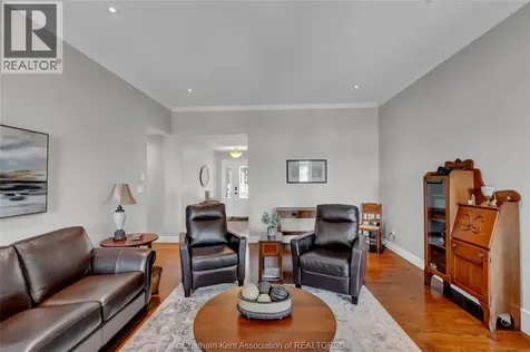 19 Stonegate Walk Chatham ON N7M 0A3