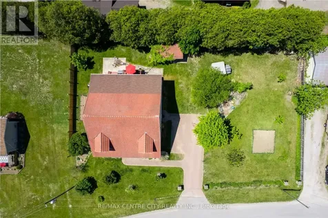 176 Eastman Avenue Adelaide Metcalfe ON N7G 3K1