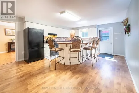 176 Eastman Avenue Adelaide Metcalfe ON N7G 3K1