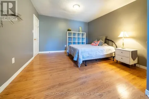 176 Eastman Avenue Adelaide Metcalfe ON N7G 3K1