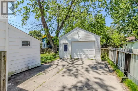 117 Walnut Avenue South Sarnia ON N7T 3V5