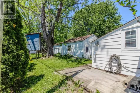 117 Walnut Avenue South Sarnia ON N7T 3V5