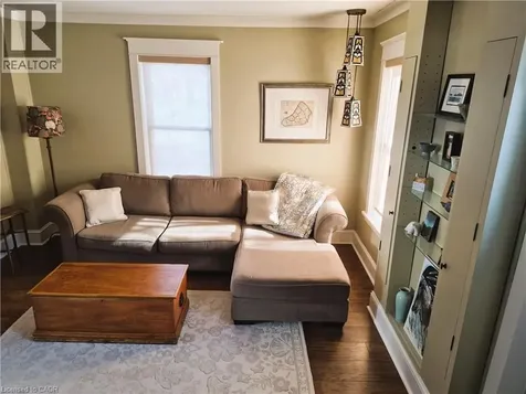 210 Charlton Avenue East Hamilton ON L8N 1Z1