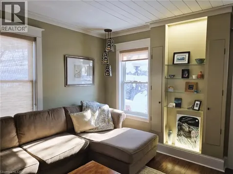210 Charlton Avenue East Hamilton ON L8N 1Z1