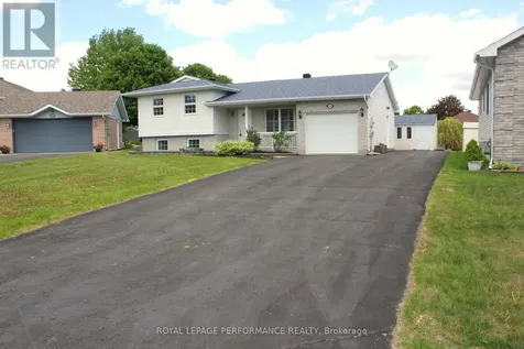 141 Markell Crescent Cornwall ON K6H 6X2