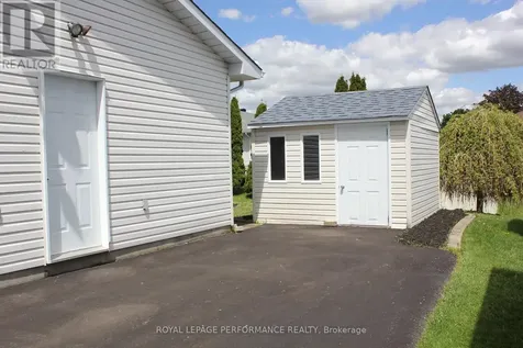141 Markell Crescent Cornwall ON K6H 6X2