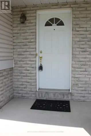 141 Markell Crescent Cornwall ON K6H 6X2