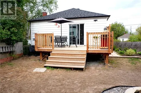 674 Charlotte Street Sudbury ON P3E 4C2