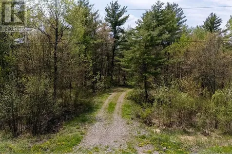 307 Lakeview Drive Alban ON P0M 1A0