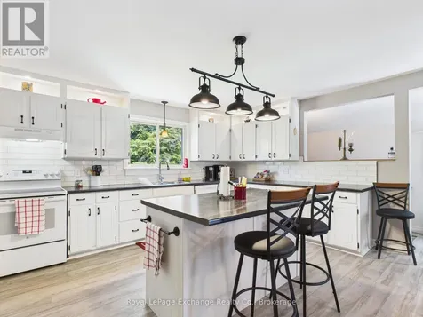 105 Menomini Road Huron-kinloss ON N2Z 2X3