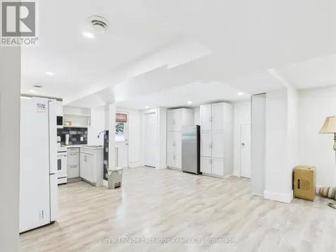 105 Menomini Road Huron-kinloss ON N2Z 2X3
