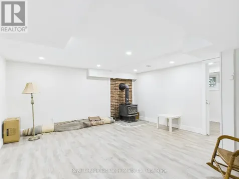 105 Menomini Road Huron-kinloss ON N2Z 2X3