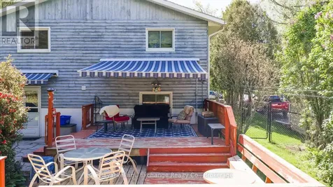 105 Menomini Road Huron-kinloss ON N2Z 2X3
