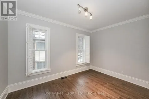 80 Queen Street Guelph (st. George's) ON N1E 4R8