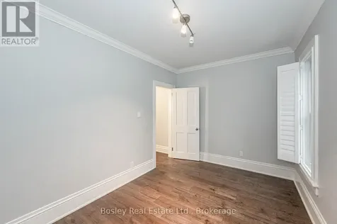 80 Queen Street Guelph (st. George's) ON N1E 4R8