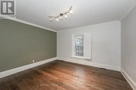 80 Queen Street Guelph (st. George's) ON N1E 4R8