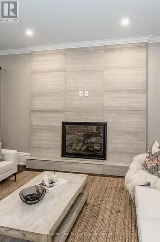 80 Queen Street Guelph (st. George's) ON N1E 4R8