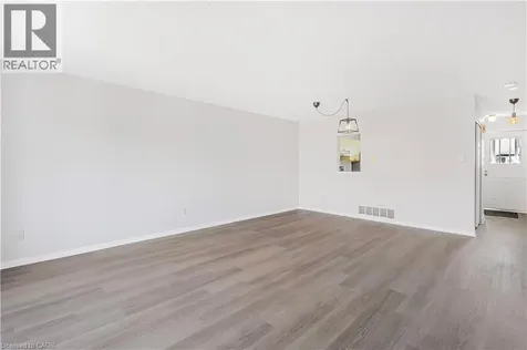 122 Bunting Road St. Catharines ON L2P 3X7