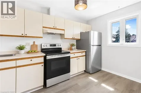 122 Bunting Road St. Catharines ON L2P 3X7