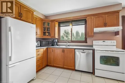 72 Eastbury Drive Stoney Creek ON L8E 2V5