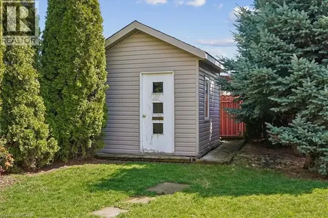 72 Eastbury Drive Stoney Creek ON L8E 2V5