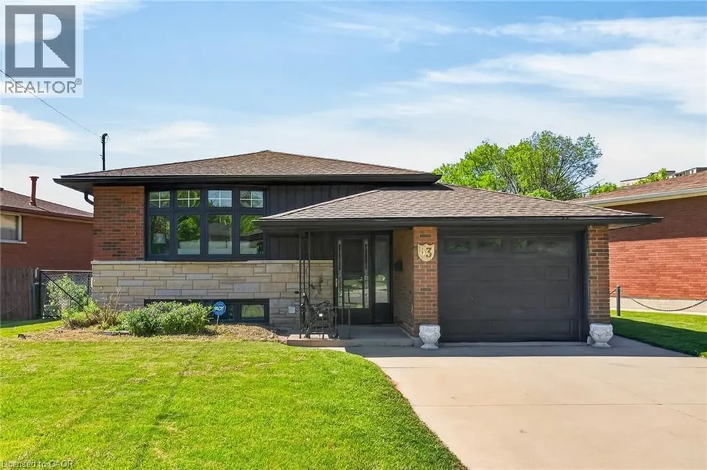 83 Riverdale Drive Hamilton ON L8E 1K2