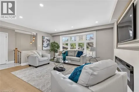 83 Riverdale Drive Hamilton ON L8E 1K2