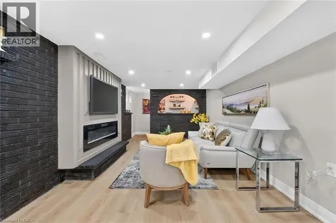 83 Riverdale Drive Hamilton ON L8E 1K2