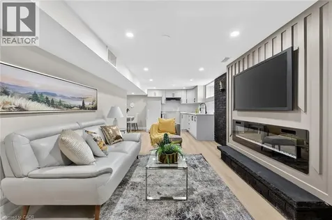 83 Riverdale Drive Hamilton ON L8E 1K2