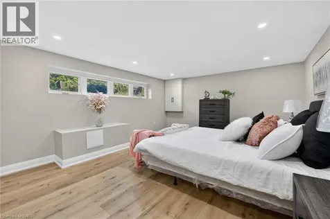 83 Riverdale Drive Hamilton ON L8E 1K2