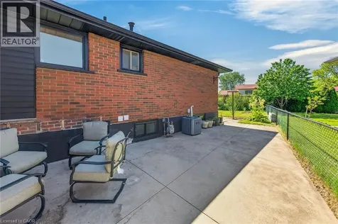 83 Riverdale Drive Hamilton ON L8E 1K2