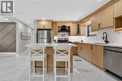 83 Riverdale Drive Hamilton ON L8E 1K2
