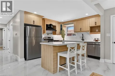 83 Riverdale Drive Hamilton ON L8E 1K2