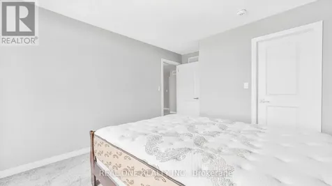164 Mountain Holly Court Waterloo ON N2V 0E1
