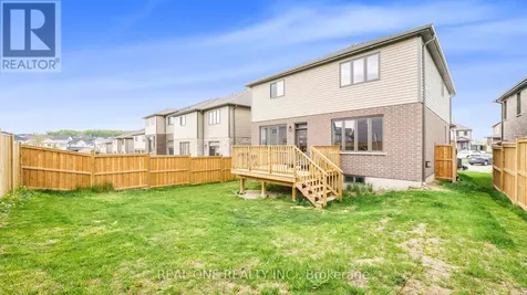 164 Mountain Holly Court Waterloo ON N2V 0E1