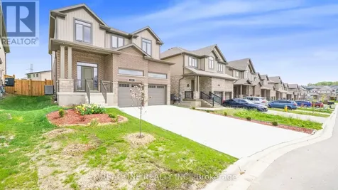 164 Mountain Holly Court Waterloo ON N2V 0E1