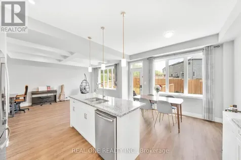 164 Mountain Holly Court Waterloo ON N2V 0E1