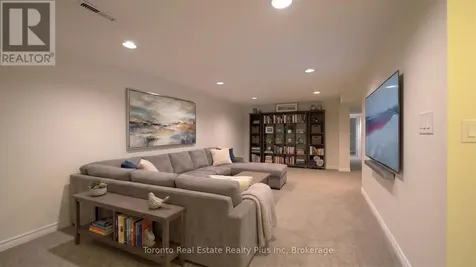 109 Ashberry Place Waterloo ON N2T 1G8