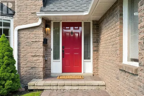109 Ashberry Place Waterloo ON N2T 1G8